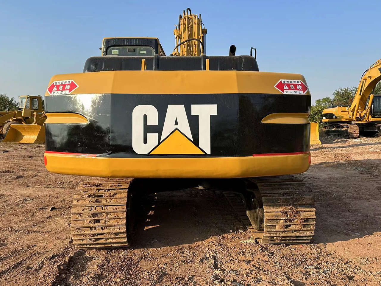 CAT 320B excavator - Ekskavator perayap: gambar 3 CAT 320B excavator - Ekskavator perayap: gambar 3