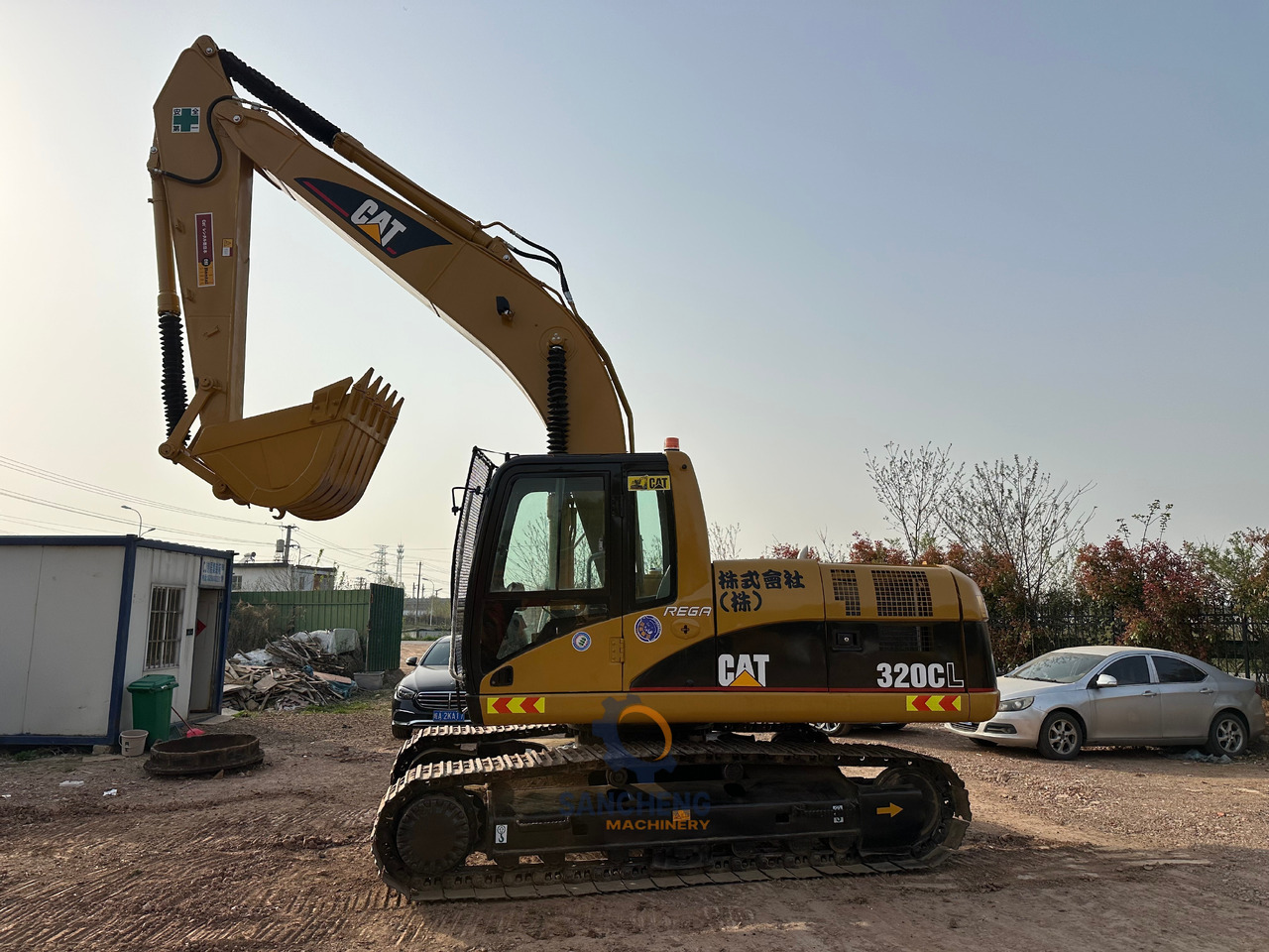 CAT 320CL - Ekskavator perayap: gambar 4 CAT 320CL - Ekskavator perayap: gambar 4