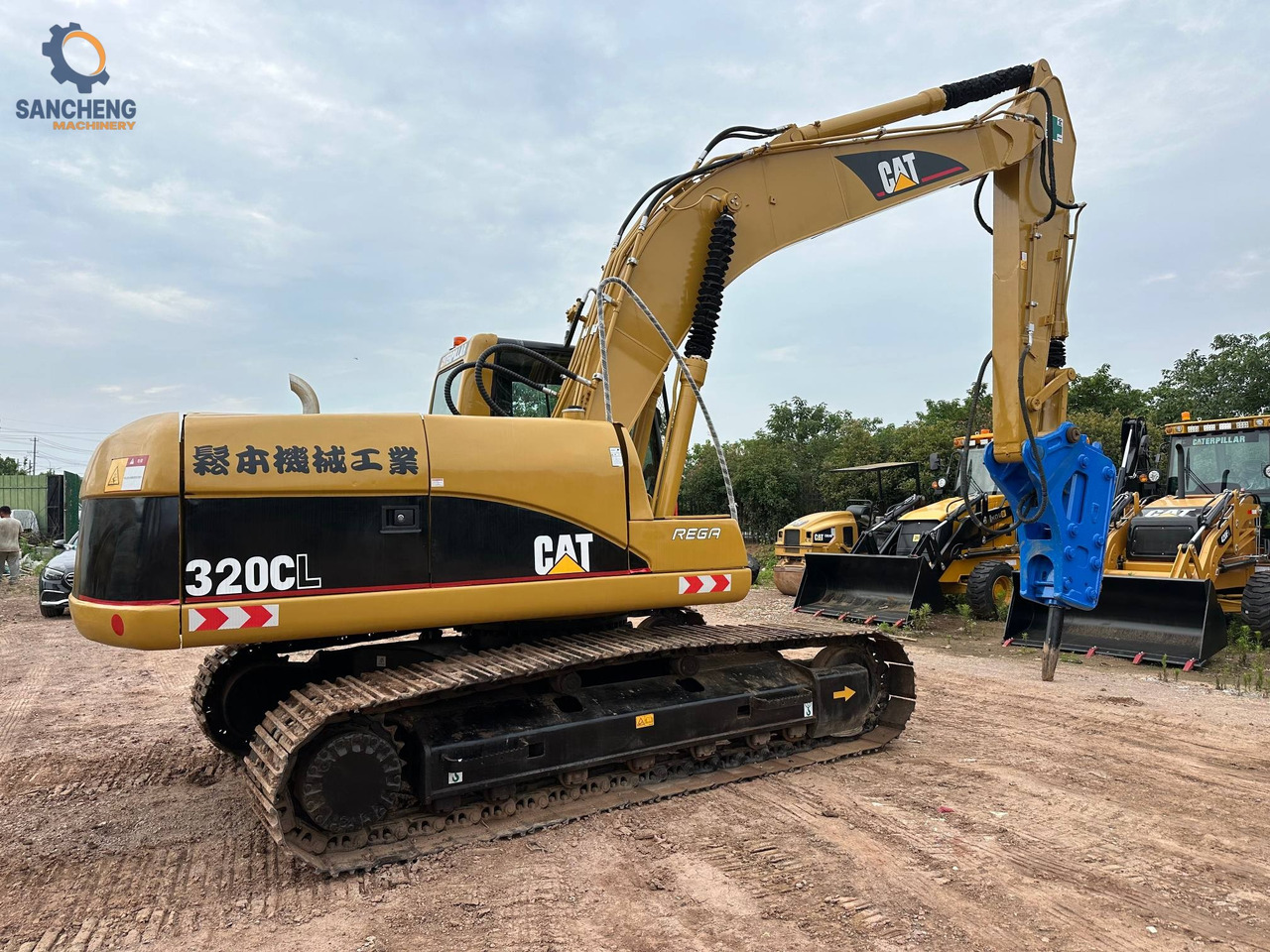 CAT 320CL - Ekskavator perayap: gambar 1 CAT 320CL - Ekskavator perayap: gambar 1