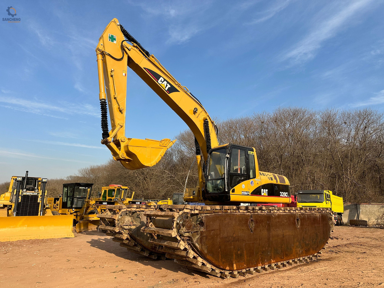 CAT 320CL - Ekskavator amfibi: gambar 3 CAT 320CL - Ekskavator amfibi: gambar 3