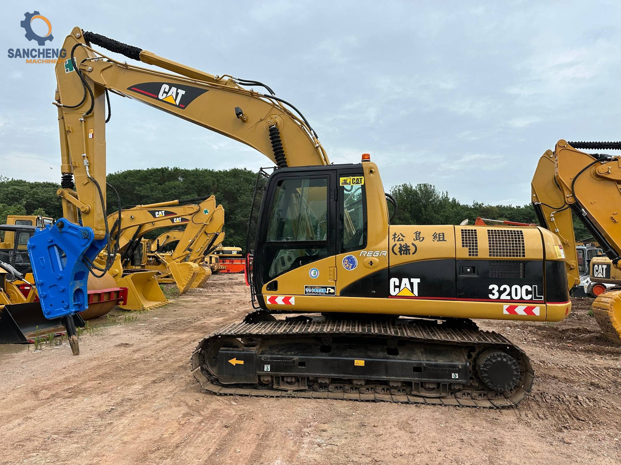 CAT 320CL crawler excavator with hammer - Ekskavator perayap: gambar 2 CAT 320CL crawler excavator with hammer - Ekskavator perayap: gambar 2