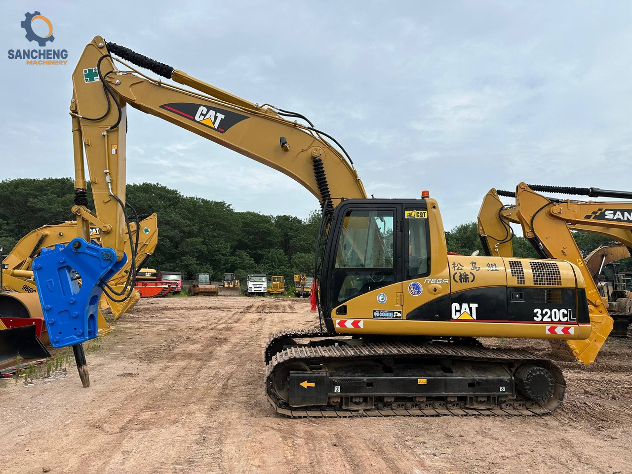 CAT 320CL with hammer crawler excavator - Ekskavator perayap: gambar 4 CAT 320CL with hammer crawler excavator - Ekskavator perayap: gambar 4