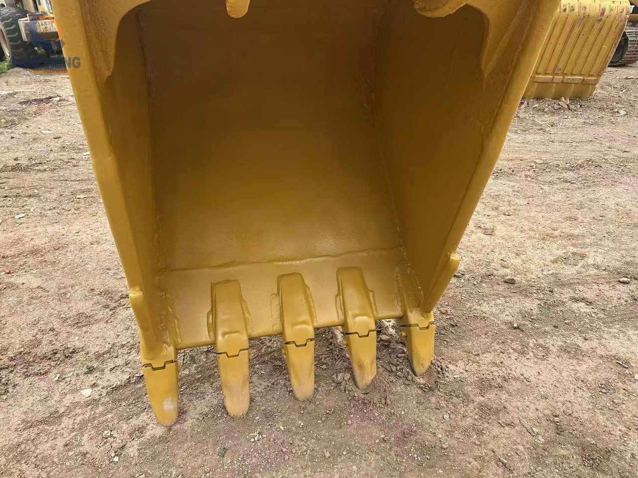 Ekskavator perayap CAT 325 CL: gambar 10