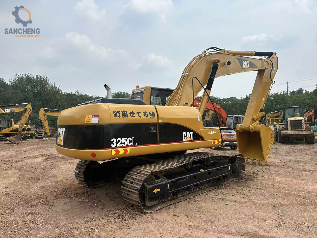 Ekskavator perayap CAT 325CL: gambar 7