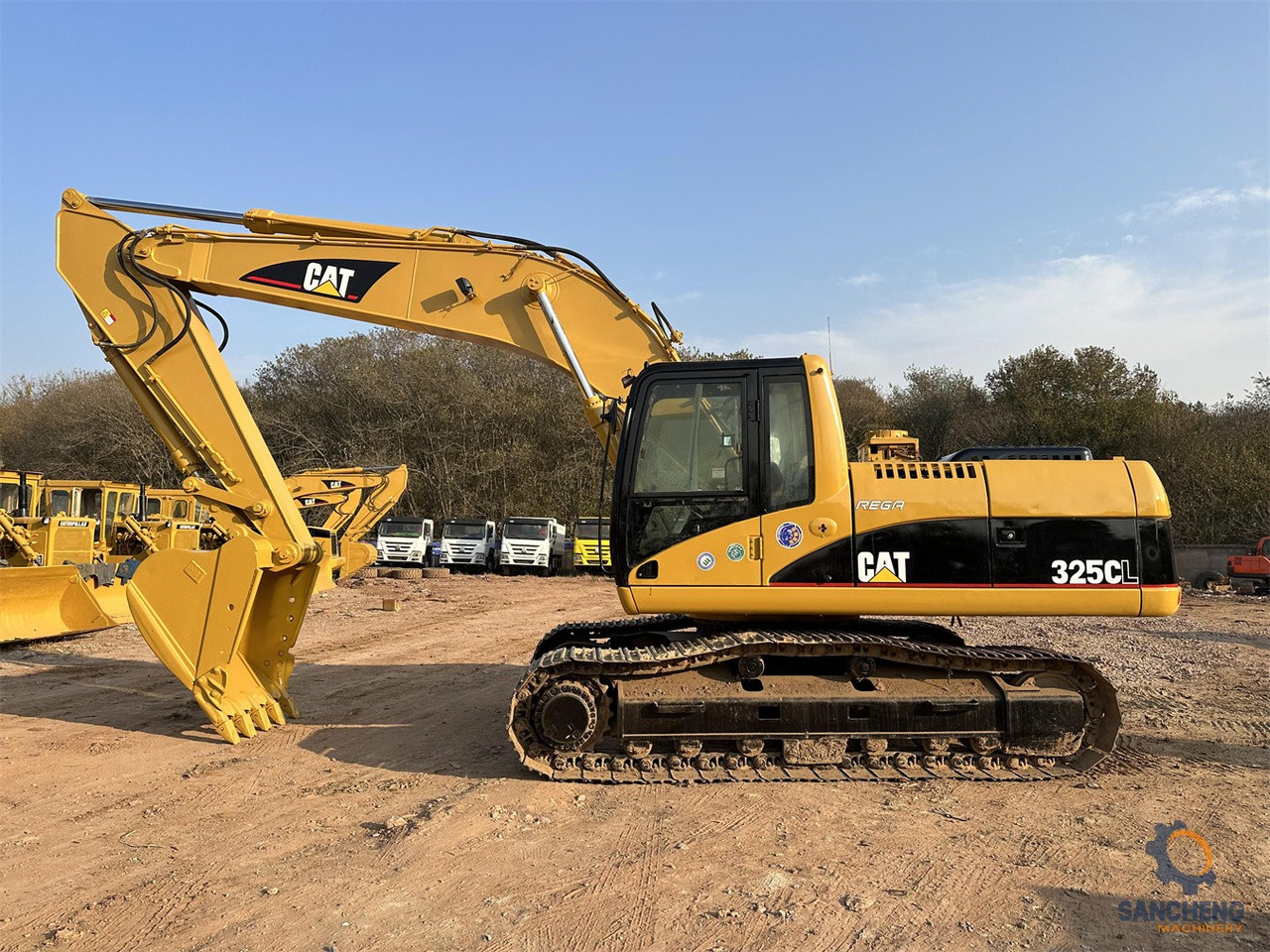 CAT 325CL - Ekskavator: gambar 2 CAT 325CL - Ekskavator: gambar 2