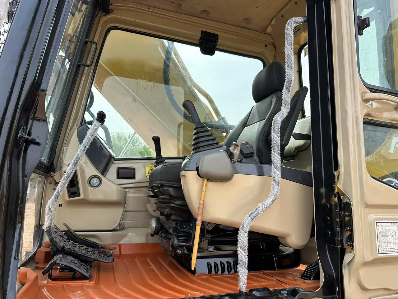 Ekskavator perayap CAT 330BL: gambar 9