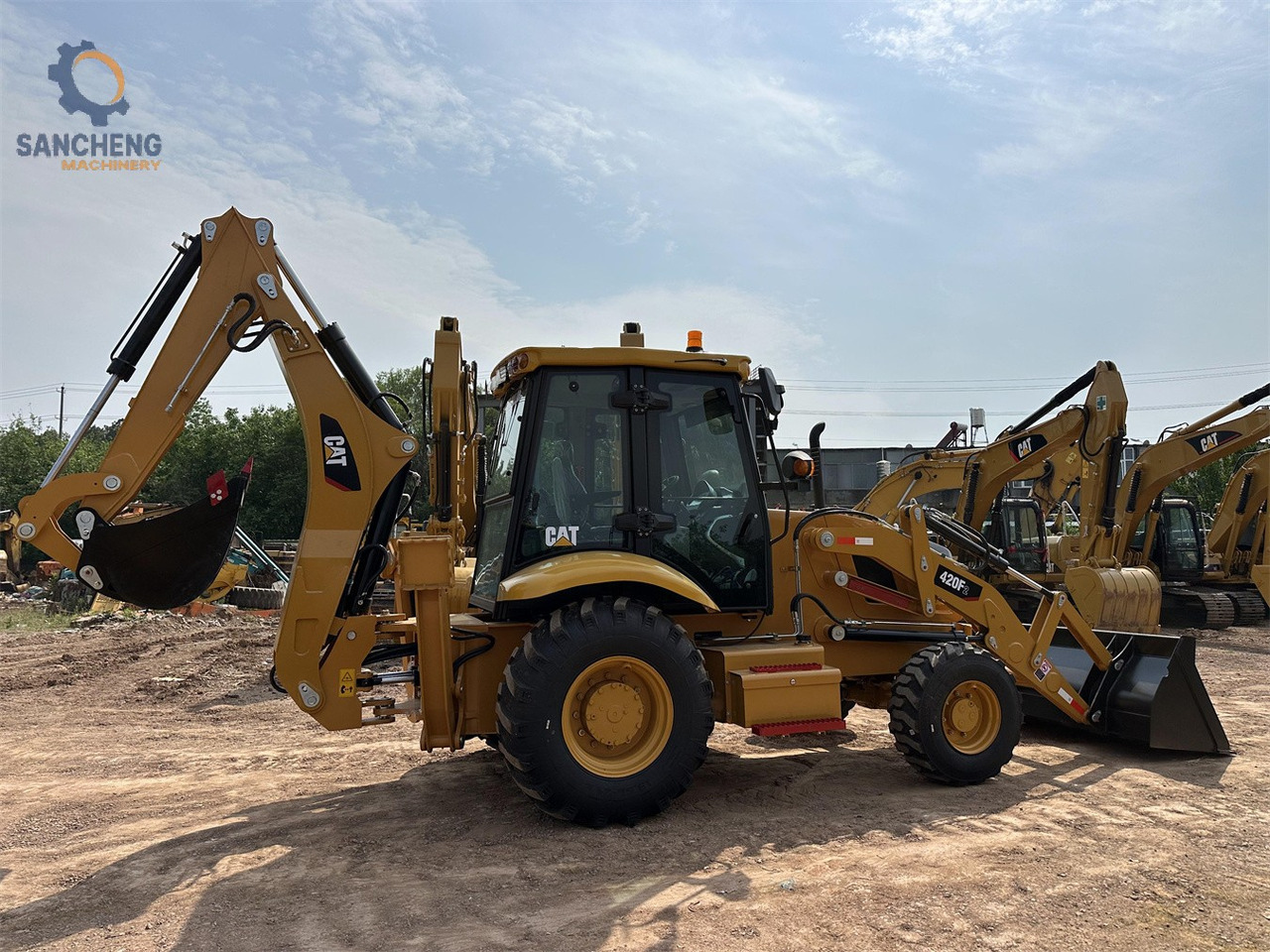 CAT 420F2 - Backhoe loader: gambar 2 CAT 420F2 - Backhoe loader: gambar 2