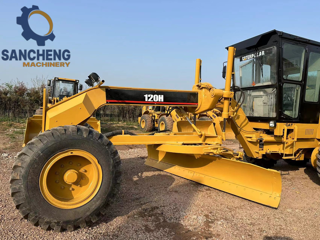 CATERPILLAR 120H - Grader: gambar 4 CATERPILLAR 120H - Grader: gambar 4
