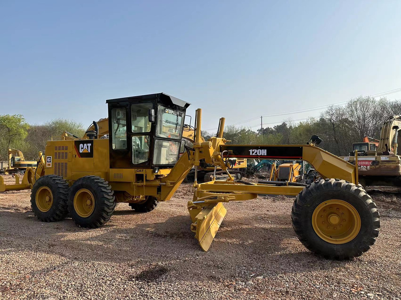 CATERPILLAR 120H motor grader - Grader: gambar 5 CATERPILLAR 120H motor grader - Grader: gambar 5