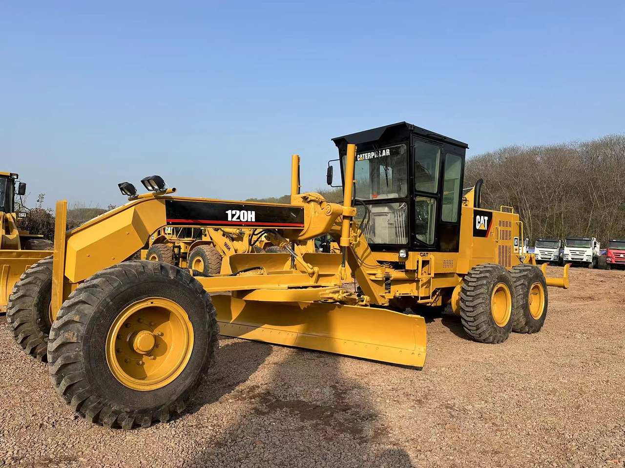 CATERPILLAR 120H motor grader - Grader: gambar 2 CATERPILLAR 120H motor grader - Grader: gambar 2