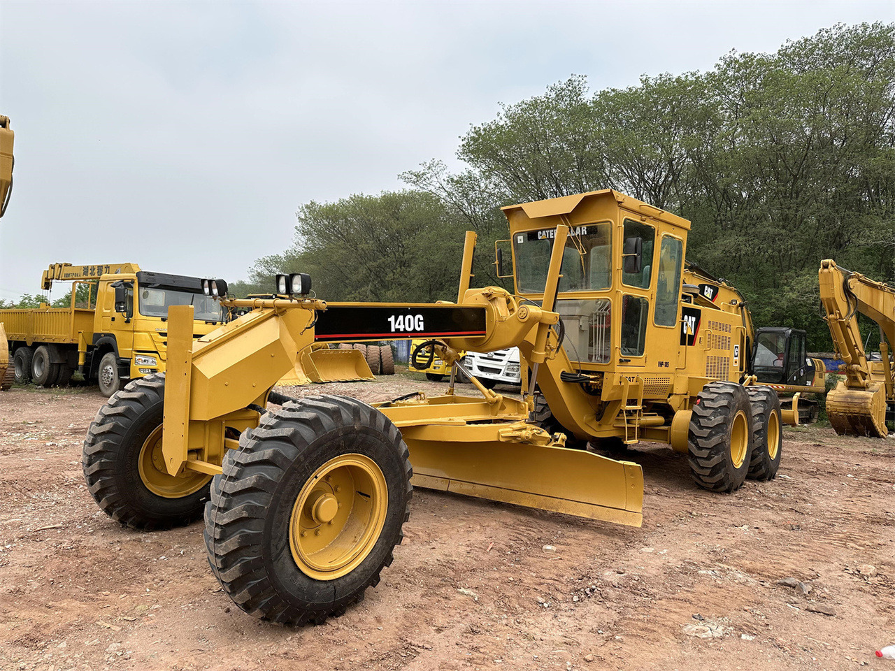 CATERPILLAR 140G - Grader: gambar 1 CATERPILLAR 140G - Grader: gambar 1