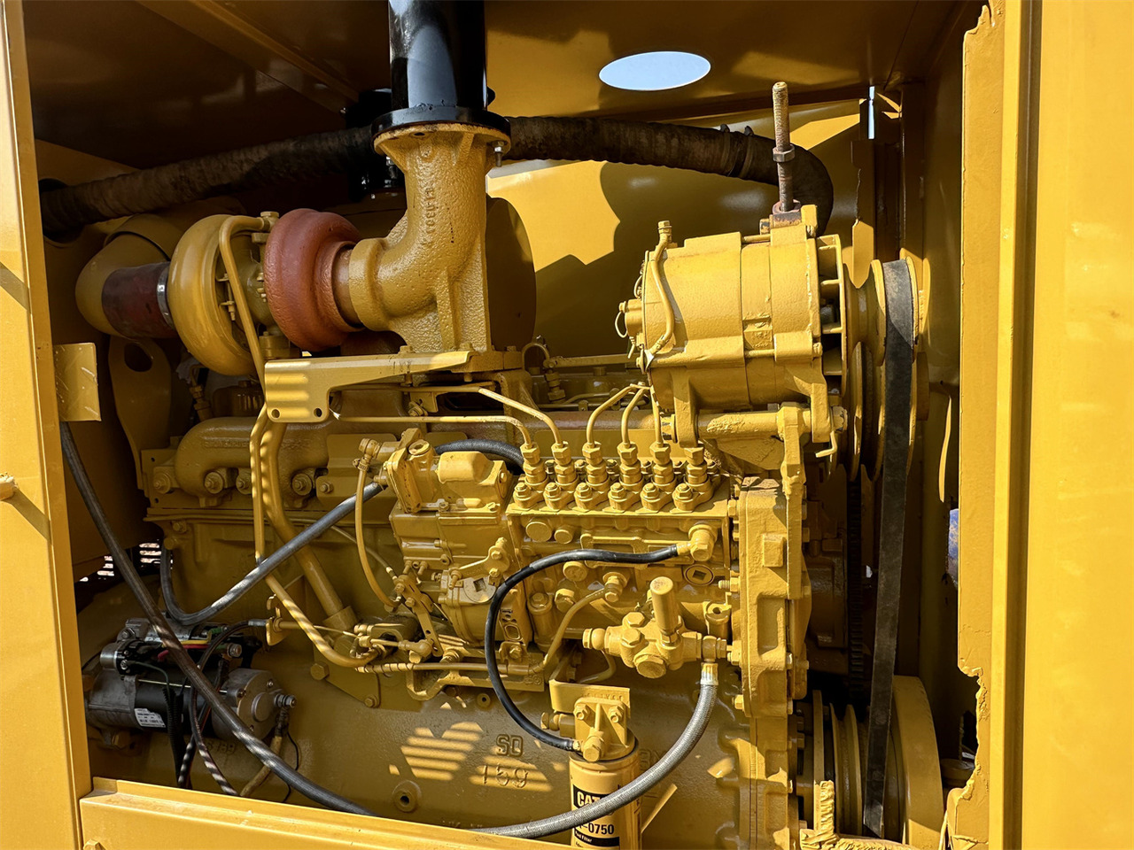 Grader CATERPILLAR 140H: gambar 12