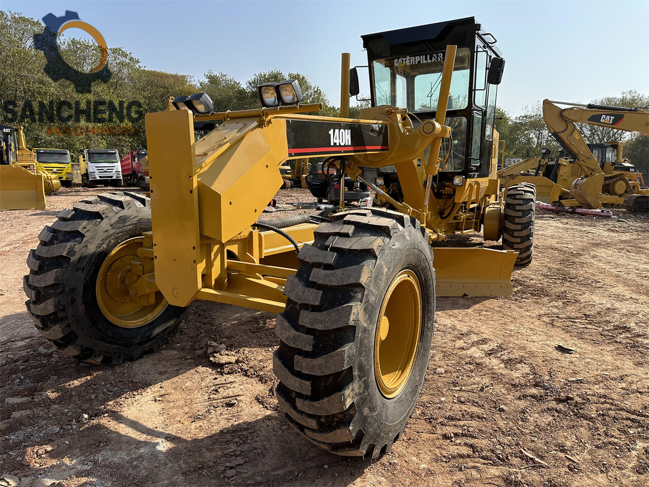 CATERPILLAR 140H - Grader: gambar 4 CATERPILLAR 140H - Grader: gambar 4