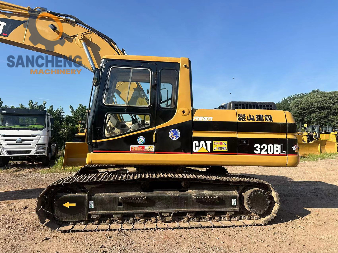 CATERPILLAR 320BL - Ekskavator perayap: gambar 4 CATERPILLAR 320BL - Ekskavator perayap: gambar 4
