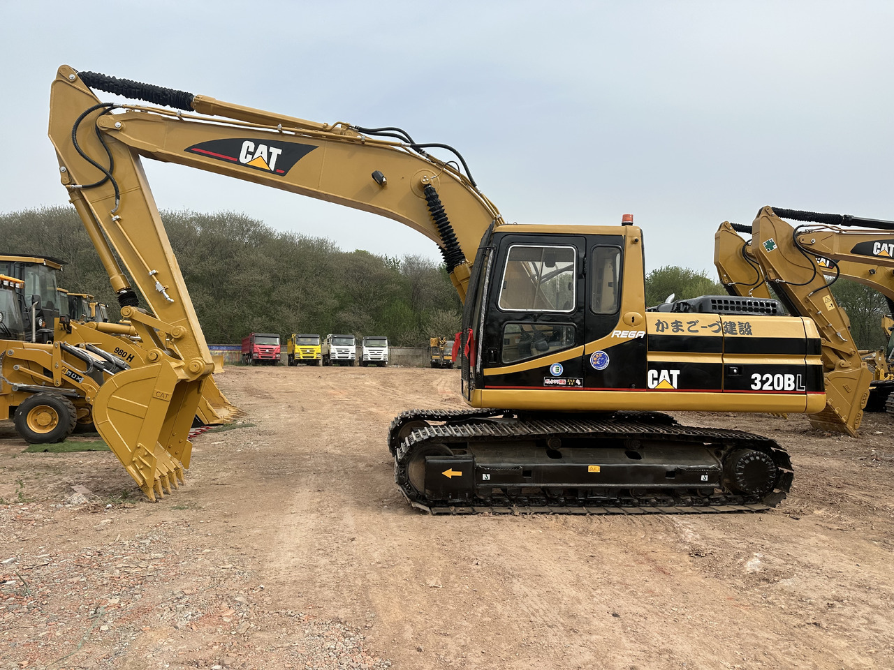 CATERPILLAR 320BL - Ekskavator perayap: gambar 2 CATERPILLAR 320BL - Ekskavator perayap: gambar 2