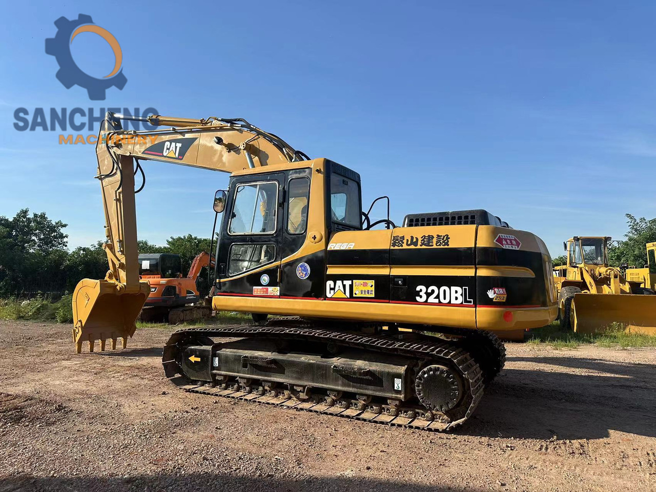 CATERPILLAR 320BL - Ekskavator perayap: gambar 3 CATERPILLAR 320BL - Ekskavator perayap: gambar 3