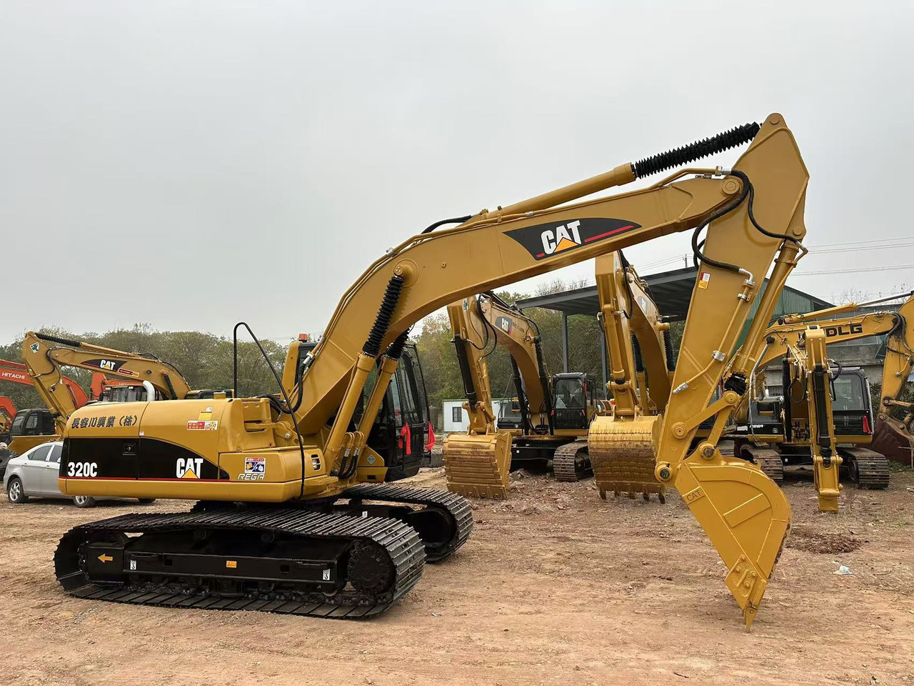 CATERPILLAR 320C - Ekskavator perayap: gambar 3 CATERPILLAR 320C - Ekskavator perayap: gambar 3