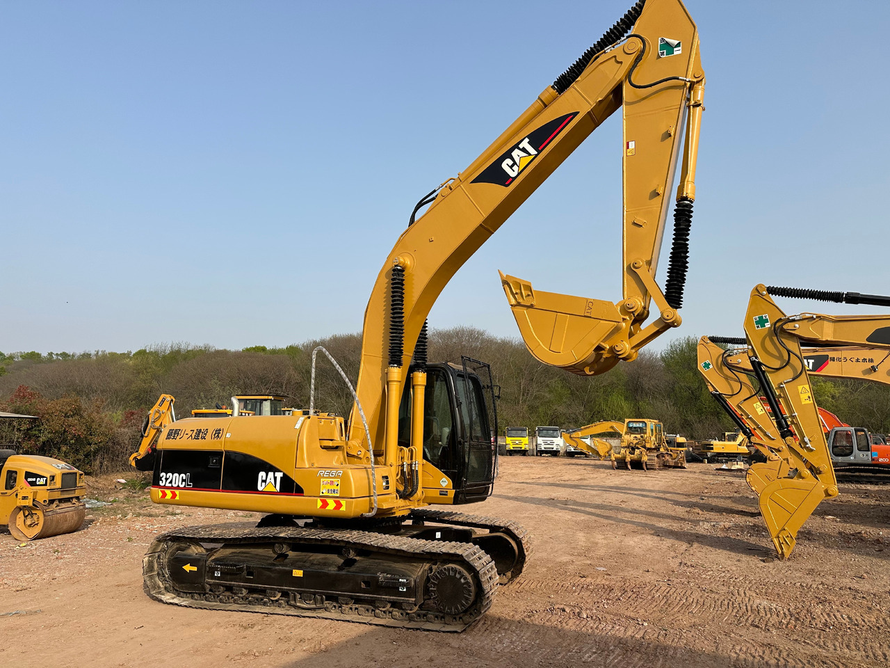 CATERPILLAR 320C - Ekskavator perayap: gambar 1 CATERPILLAR 320C - Ekskavator perayap: gambar 1