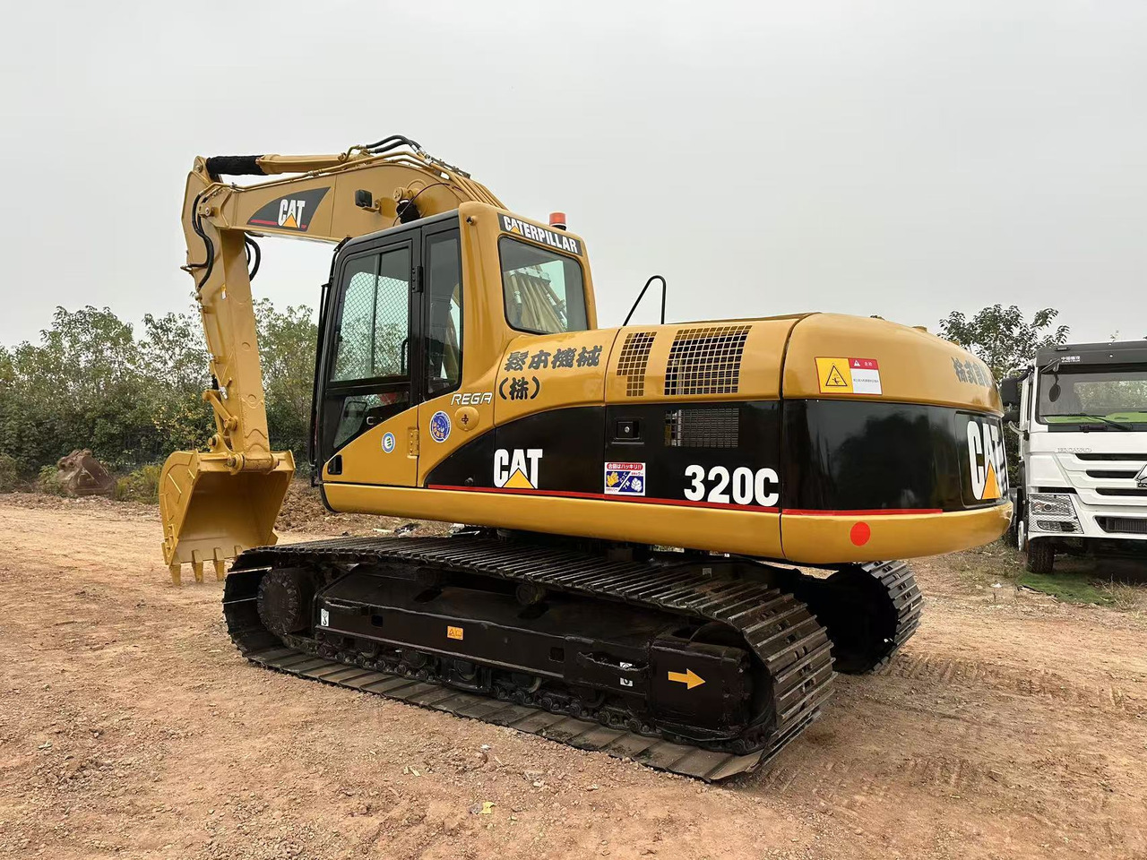 CATERPILLAR 320C - Ekskavator perayap: gambar 5 CATERPILLAR 320C - Ekskavator perayap: gambar 5
