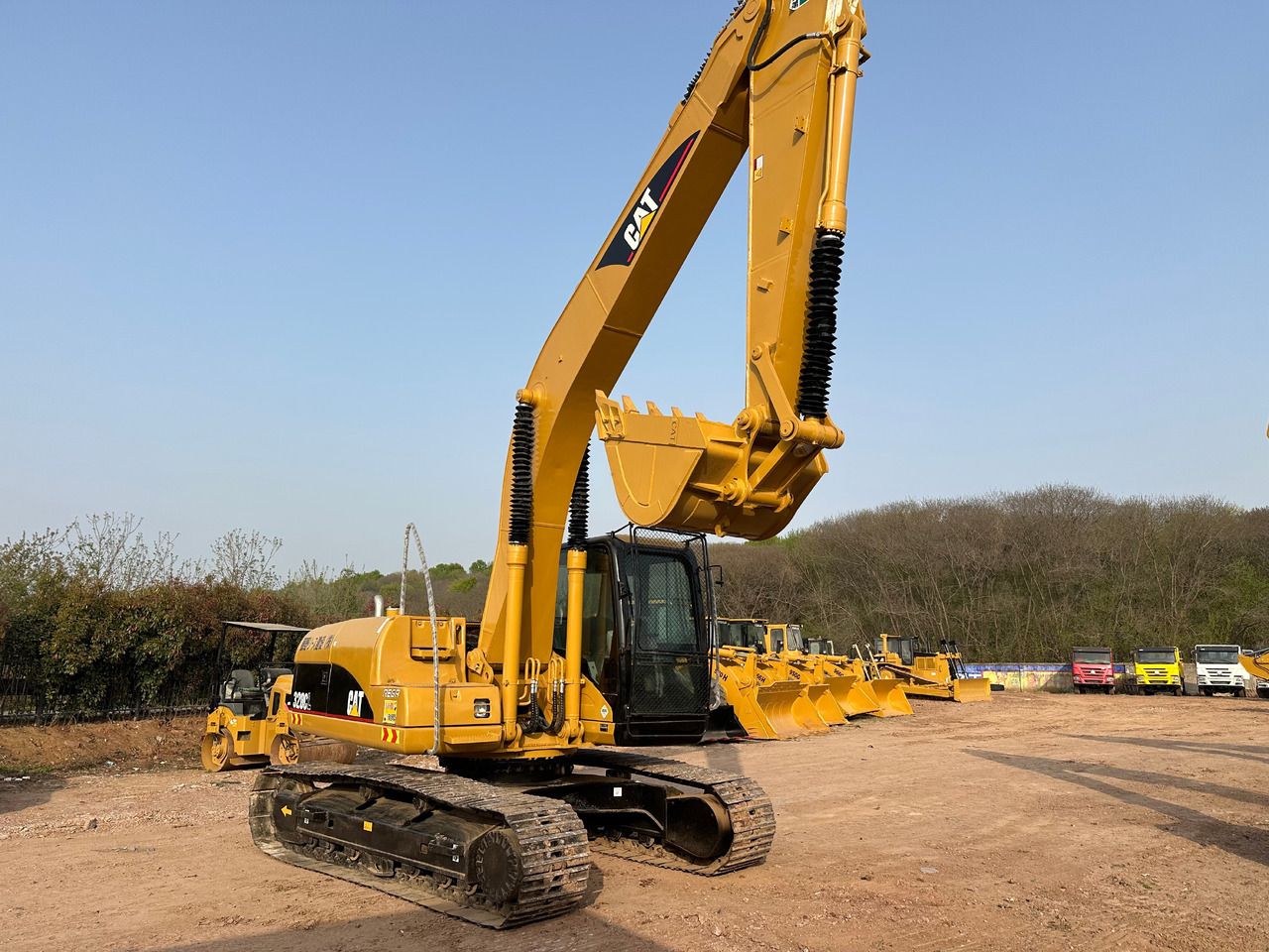 CATERPILLAR 320CL crawler excavator - Ekskavator perayap: gambar 2 CATERPILLAR 320CL crawler excavator - Ekskavator perayap: gambar 2