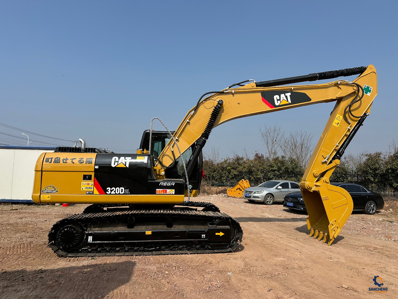 CATERPILLAR 320D2L - Ekskavator perayap: gambar 2 CATERPILLAR 320D2L - Ekskavator perayap: gambar 2