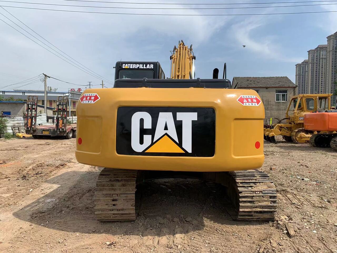 CATERPILLAR 320DL - Ekskavator perayap: gambar 5 CATERPILLAR 320DL - Ekskavator perayap: gambar 5