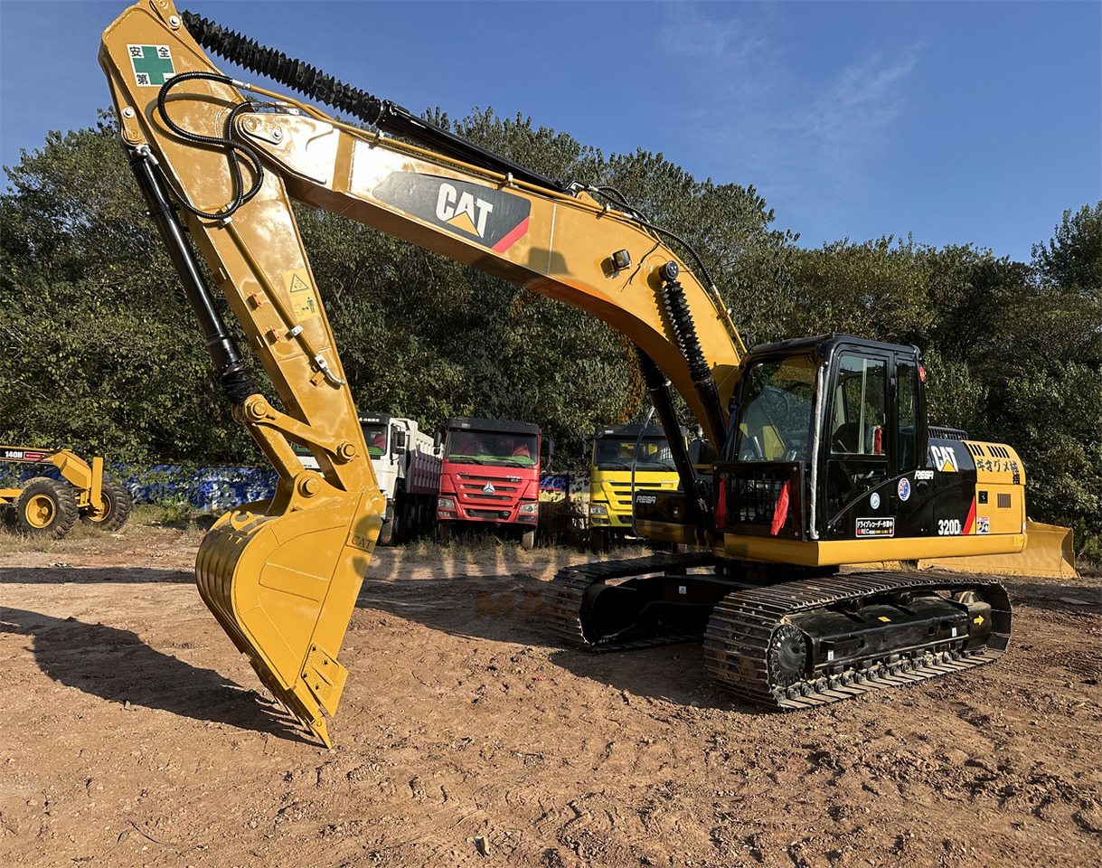 CATERPILLAR 320DL - Ekskavator perayap: gambar 4 CATERPILLAR 320DL - Ekskavator perayap: gambar 4