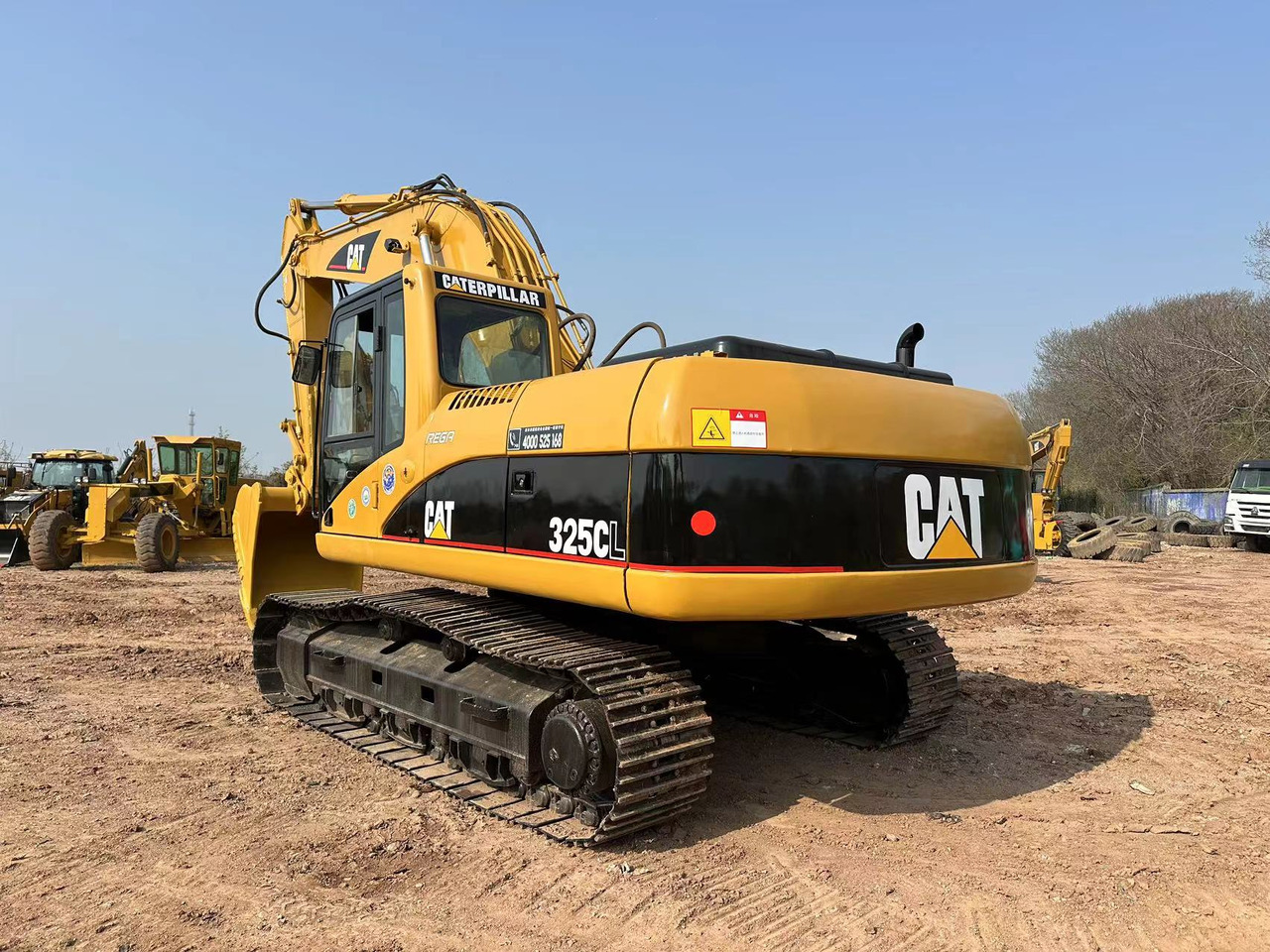 CATERPILLAR 325C - Ekskavator perayap: gambar 5 CATERPILLAR 325C - Ekskavator perayap: gambar 5