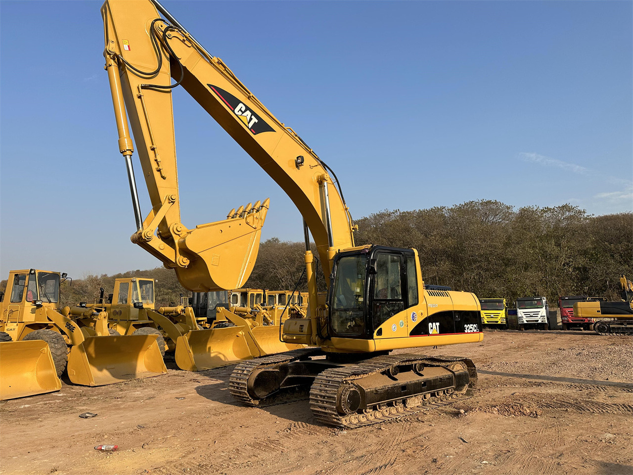 CATERPILLAR 325C - Ekskavator perayap: gambar 2 CATERPILLAR 325C - Ekskavator perayap: gambar 2