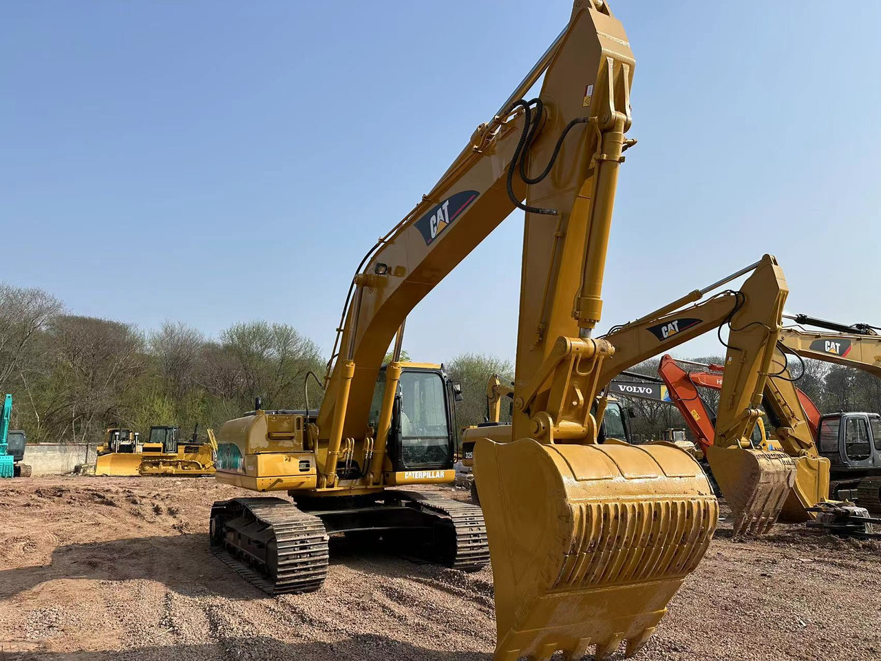 CATERPILLAR 325C - Ekskavator perayap: gambar 3 CATERPILLAR 325C - Ekskavator perayap: gambar 3