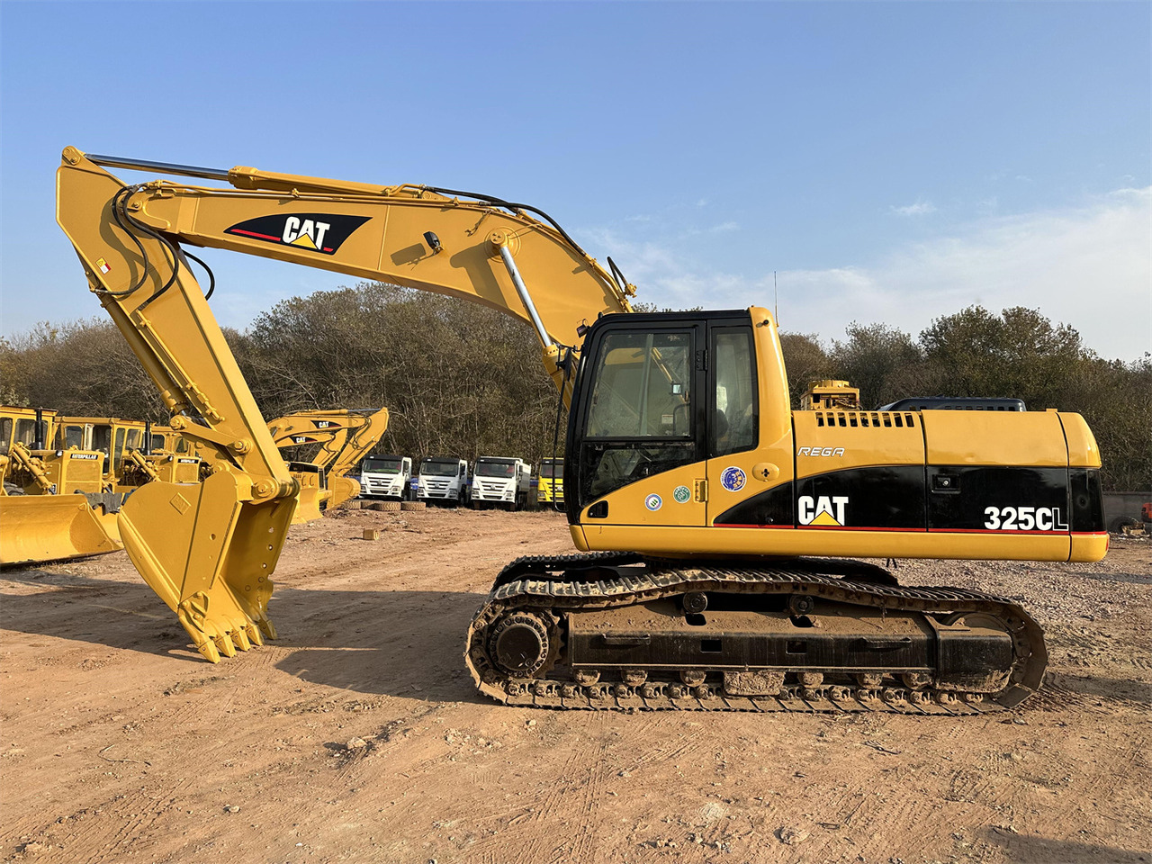 CATERPILLAR 325C - Ekskavator perayap: gambar 1 CATERPILLAR 325C - Ekskavator perayap: gambar 1