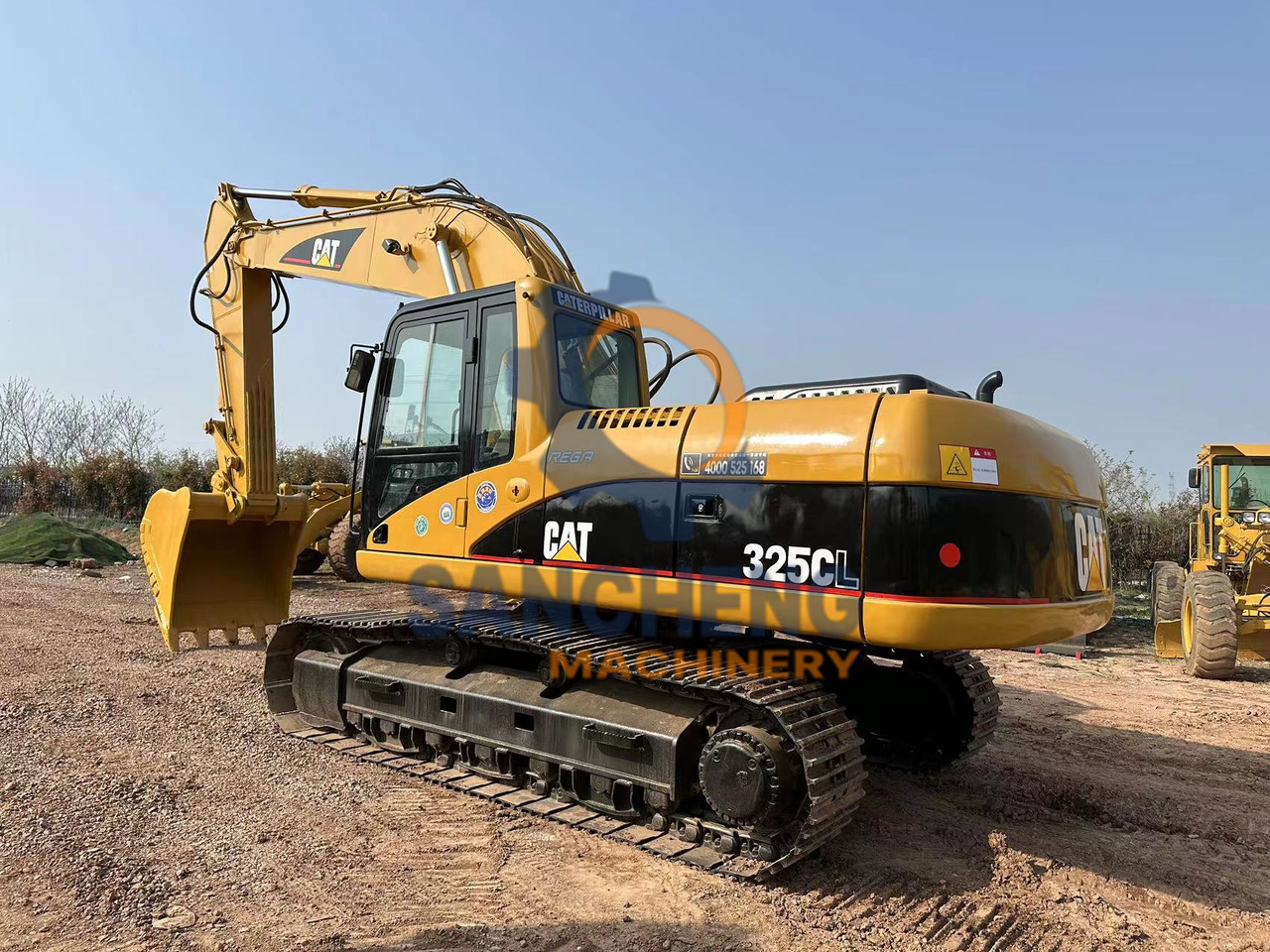 CATERPILLAR 325CL - Ekskavator perayap: gambar 2 CATERPILLAR 325CL - Ekskavator perayap: gambar 2