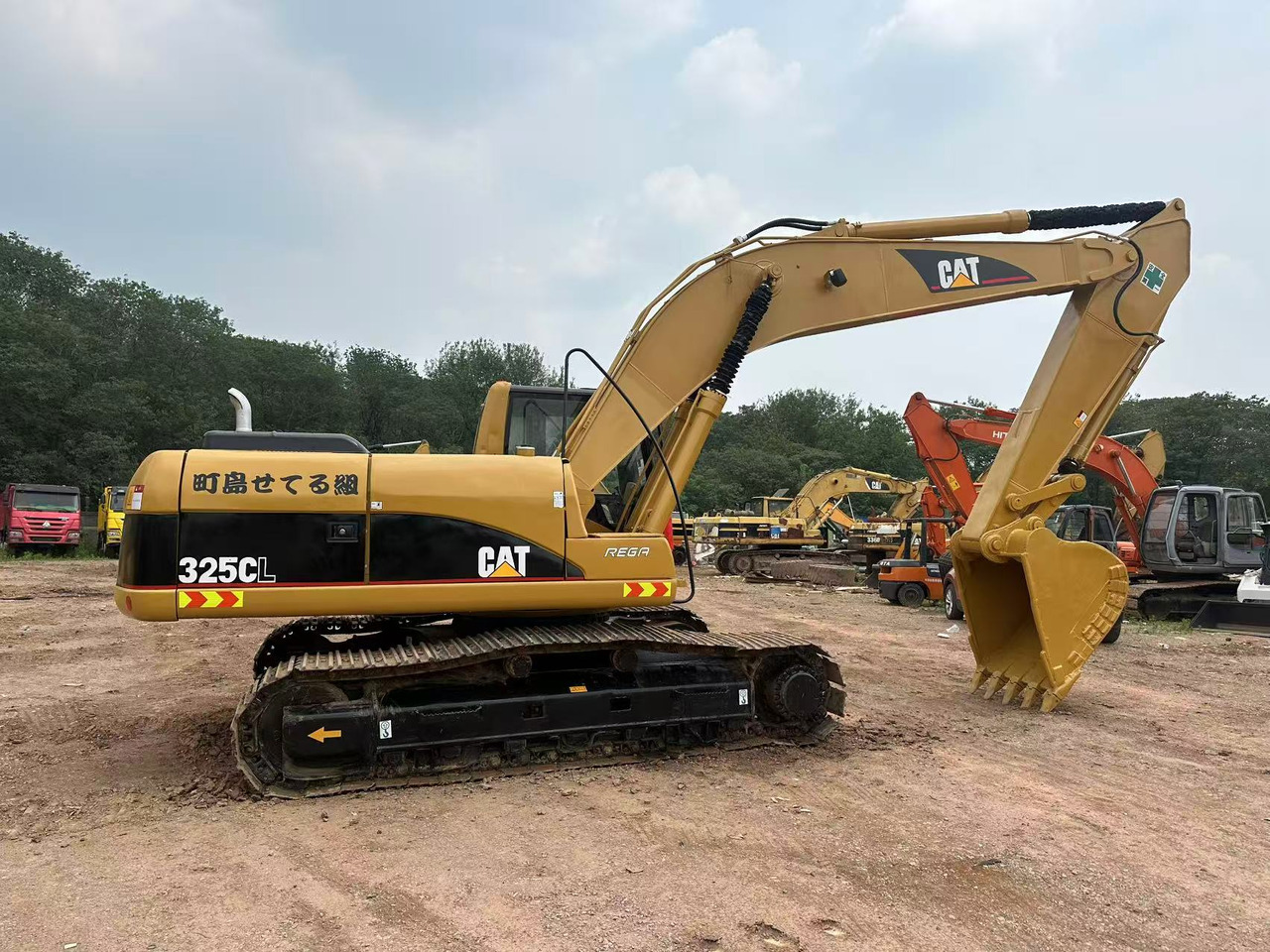 CATERPILLAR 325CL - Ekskavator perayap: gambar 3 CATERPILLAR 325CL - Ekskavator perayap: gambar 3