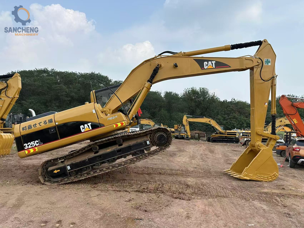 CATERPILLAR 325CL - Ekskavator perayap: gambar 4 CATERPILLAR 325CL - Ekskavator perayap: gambar 4