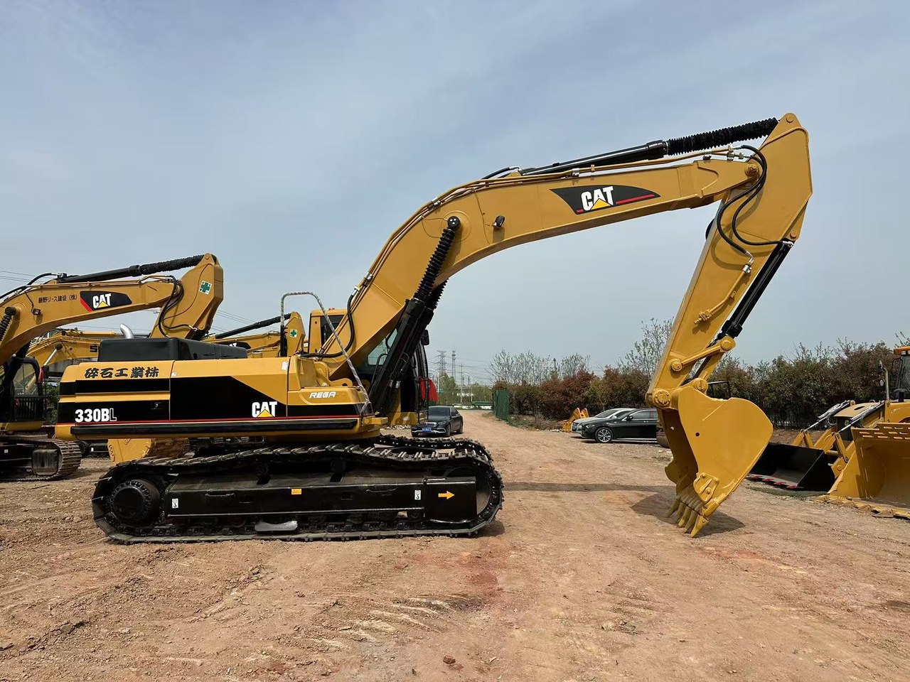 CATERPILLAR 330BL - Ekskavator: gambar 1 CATERPILLAR 330BL - Ekskavator: gambar 1