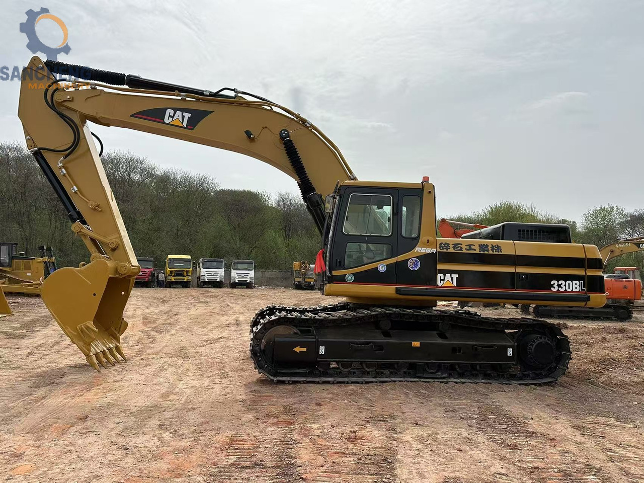 CATERPILLAR 330BL - Ekskavator: gambar 4 CATERPILLAR 330BL - Ekskavator: gambar 4