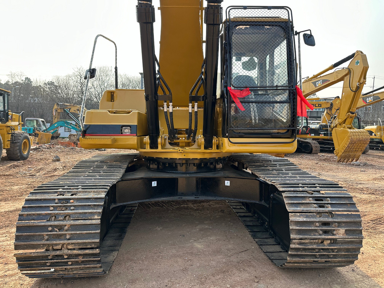 CATERPILLAR 330BL - Ekskavator perayap: gambar 5 CATERPILLAR 330BL - Ekskavator perayap: gambar 5