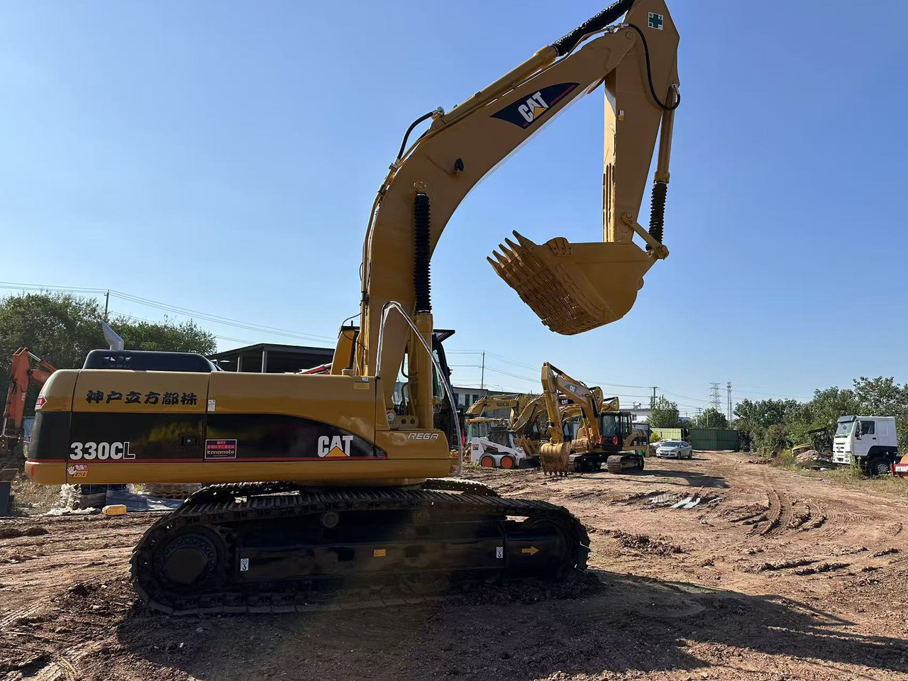 CATERPILLAR 330C - Ekskavator: gambar 4 CATERPILLAR 330C - Ekskavator: gambar 4