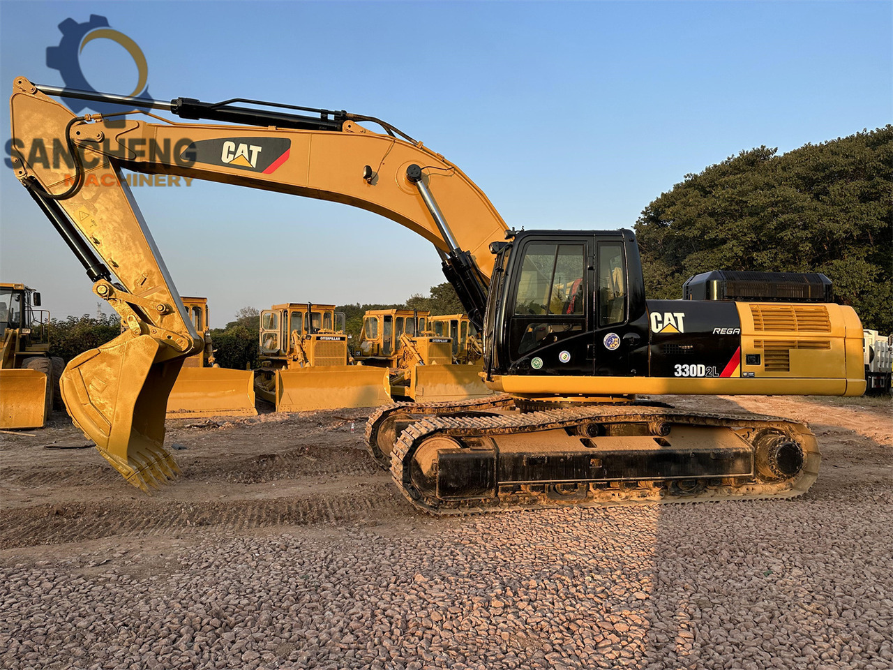 CATERPILLAR 330D2L - Ekskavator perayap: gambar 3 CATERPILLAR 330D2L - Ekskavator perayap: gambar 3