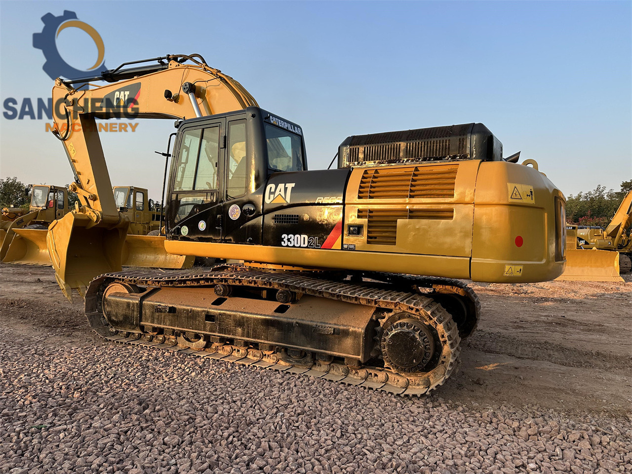 CATERPILLAR 330D2L - Ekskavator perayap: gambar 5 CATERPILLAR 330D2L - Ekskavator perayap: gambar 5