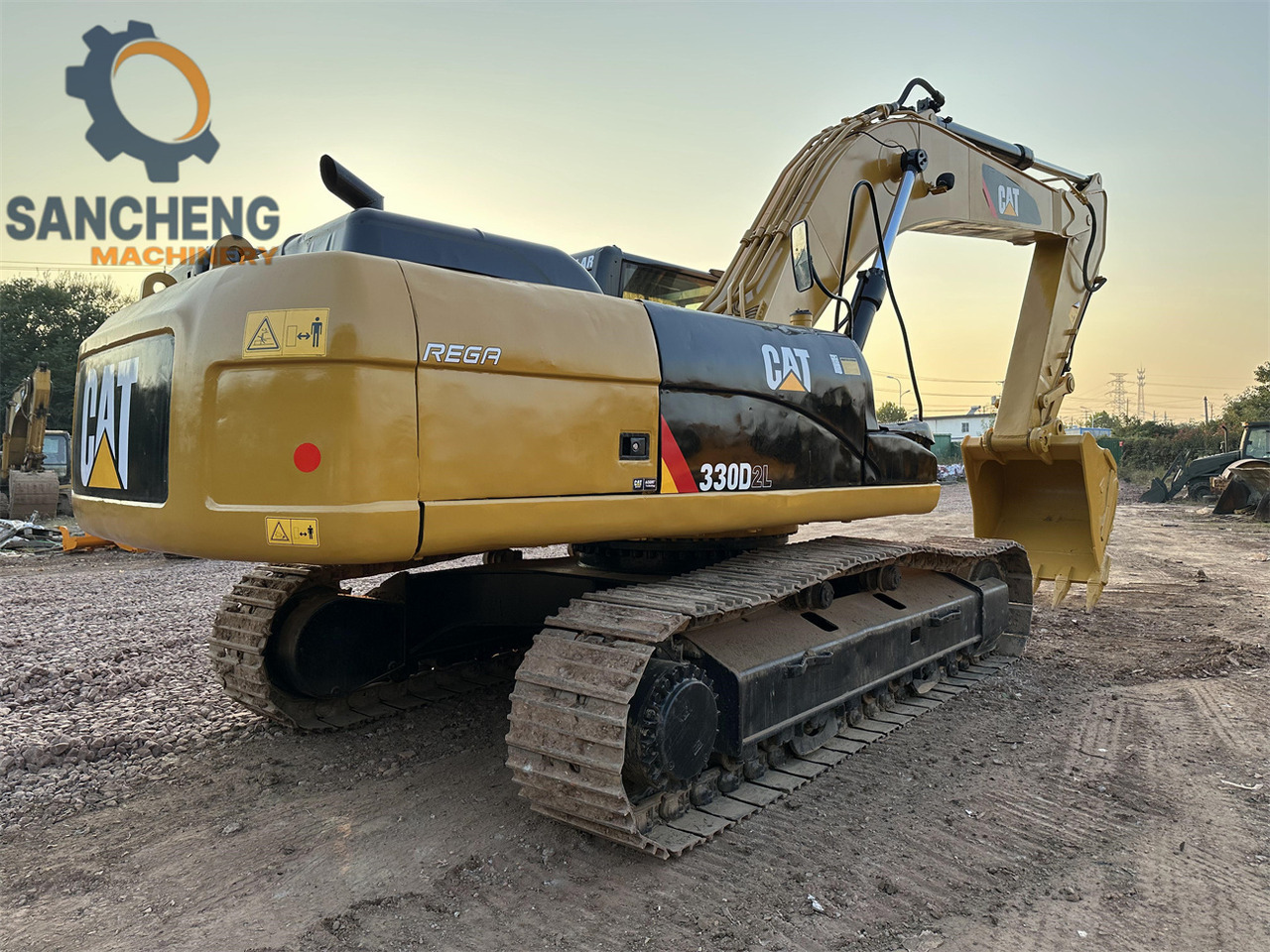 Ekskavator perayap CATERPILLAR 330D2L: gambar 8