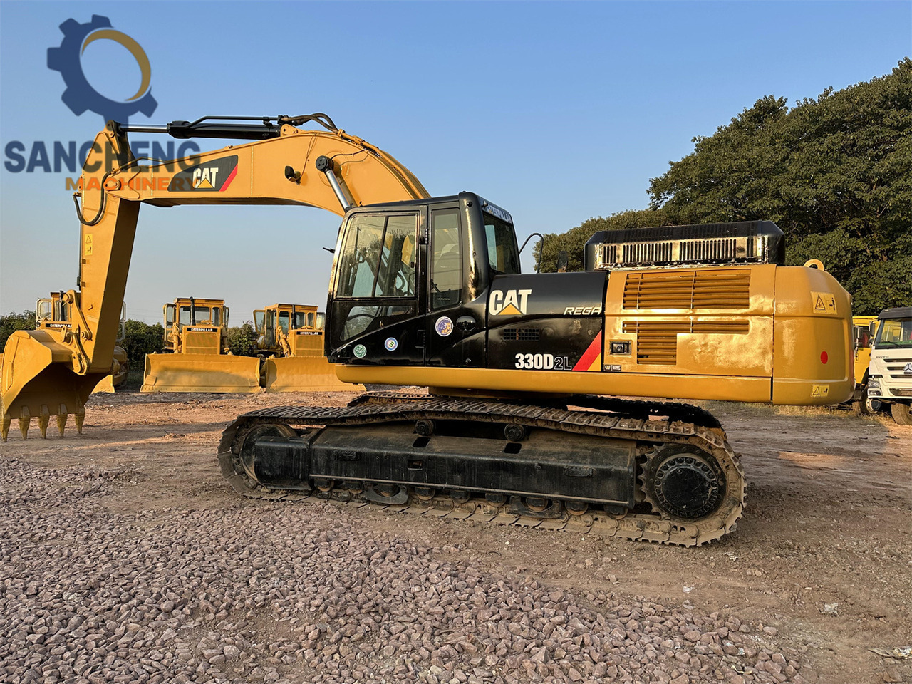 Ekskavator perayap CATERPILLAR 330D2L: gambar 12