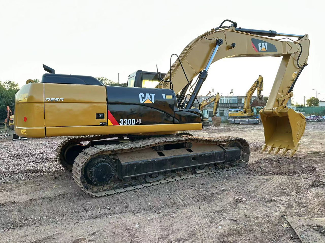 CATERPILLAR 330D2L excavator - Ekskavator perayap: gambar 1 CATERPILLAR 330D2L excavator - Ekskavator perayap: gambar 1