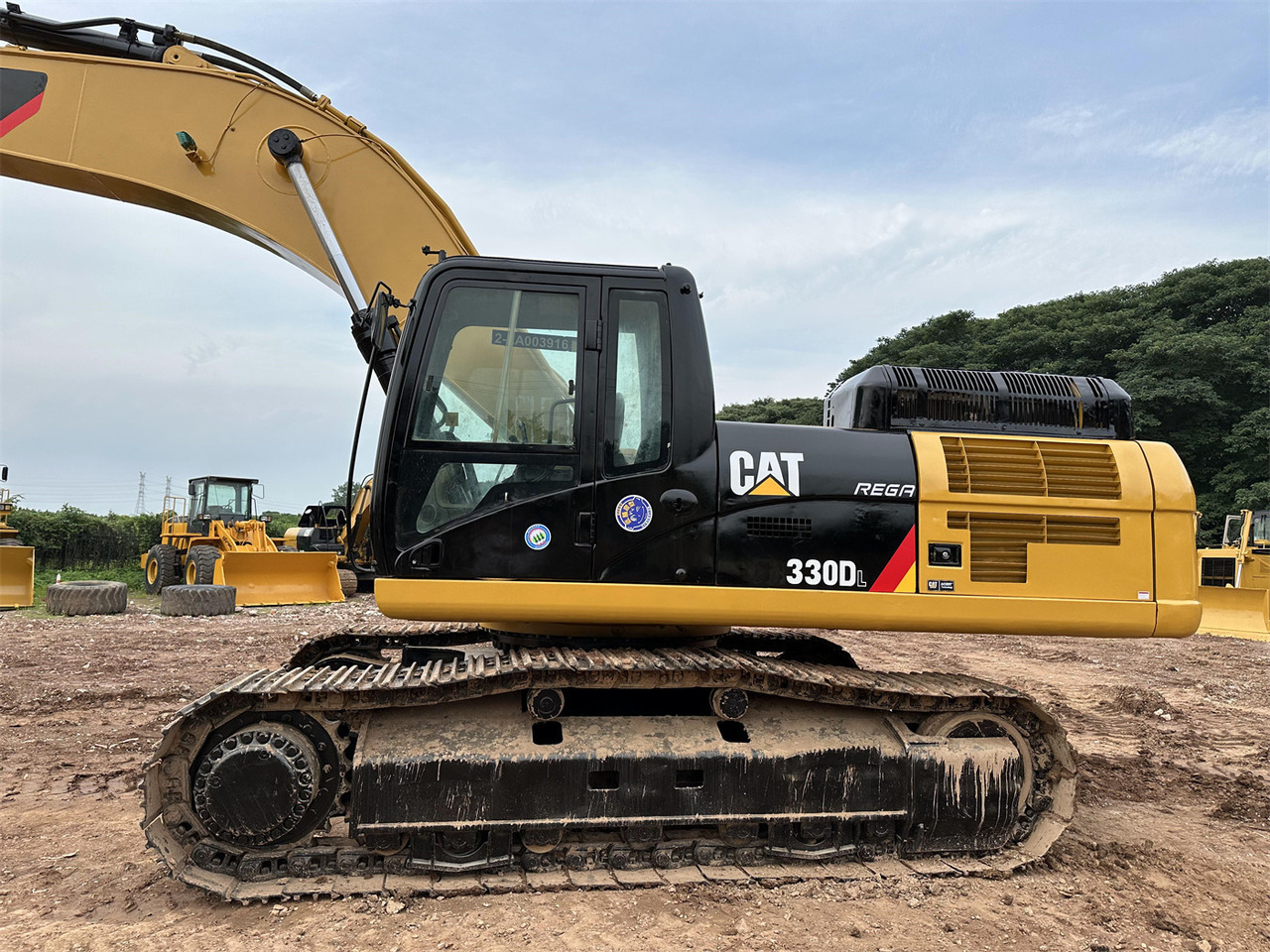 CATERPILLAR 330DL - Ekskavator perayap: gambar 5 CATERPILLAR 330DL - Ekskavator perayap: gambar 5
