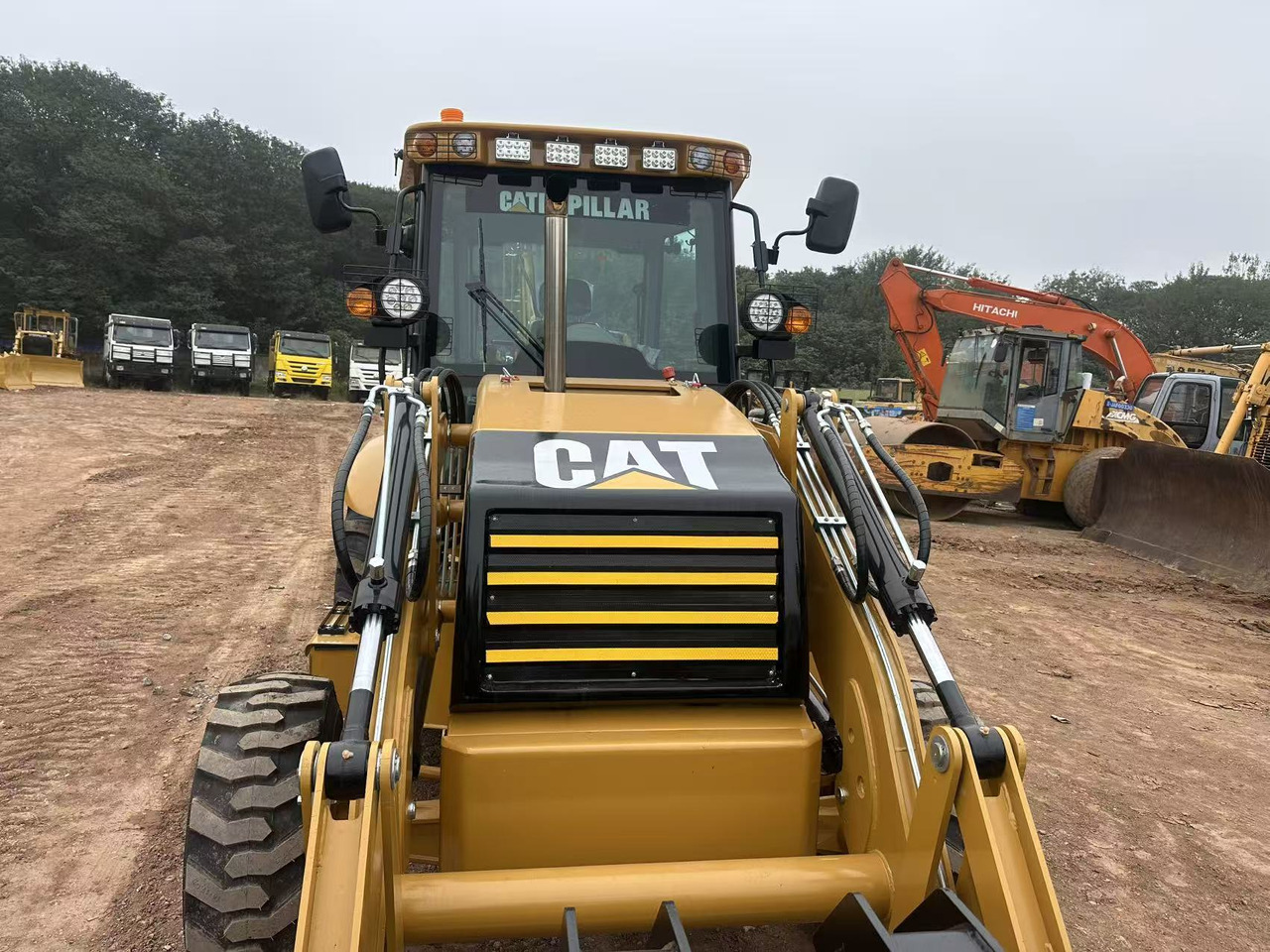 Backhoe loader baru CATERPILLAR 420F2: gambar 10