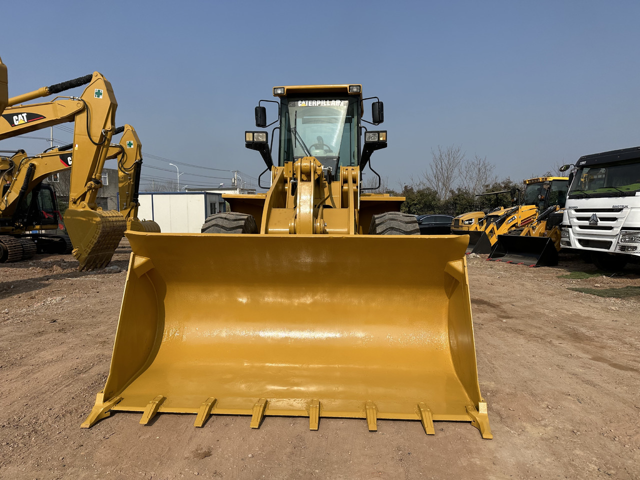 CATERPILLAR 950G - Wheel loader: gambar 2 CATERPILLAR 950G - Wheel loader: gambar 2