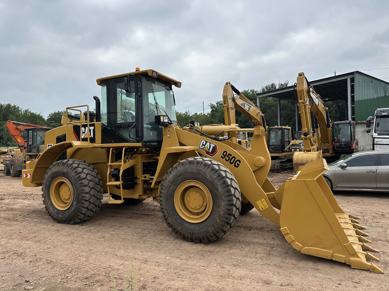 CATERPILLAR 950G - Wheel loader: gambar 2 CATERPILLAR 950G - Wheel loader: gambar 2