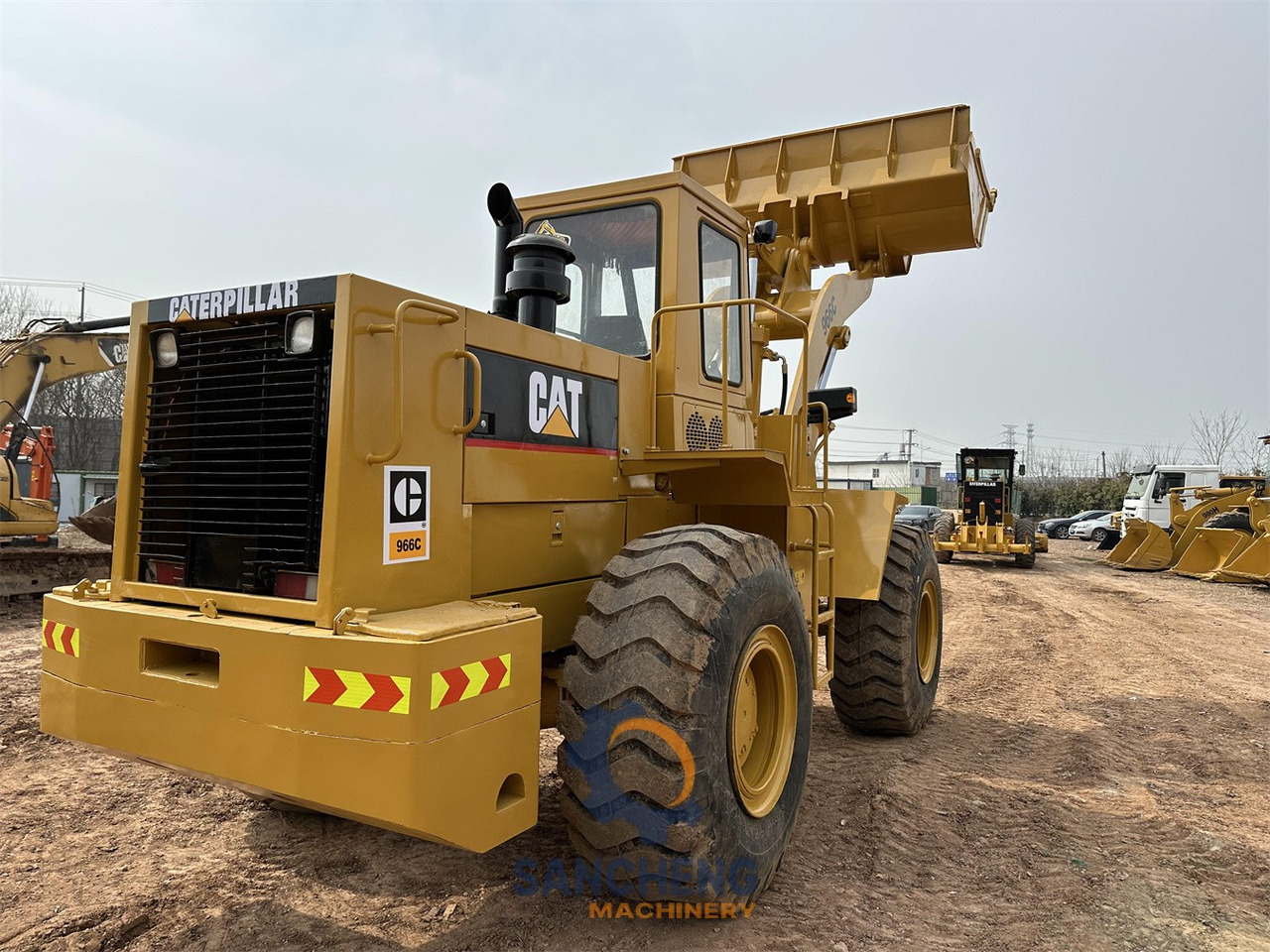 CATERPILLAR 966C - Wheel loader: gambar 5 CATERPILLAR 966C - Wheel loader: gambar 5