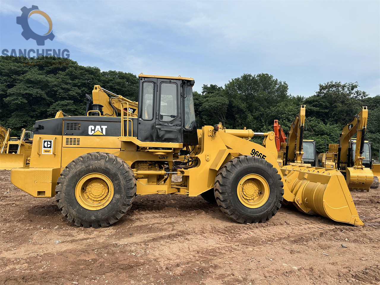 Wheel loader CATERPILLAR 966F: gambar 6
