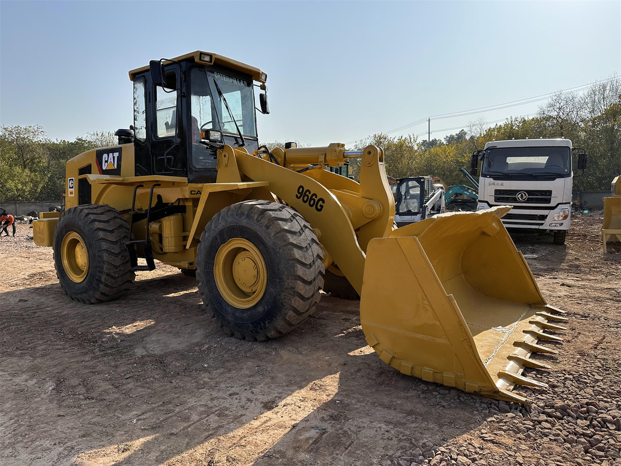 CATERPILLAR 966G - Wheel loader: gambar 1 CATERPILLAR 966G - Wheel loader: gambar 1